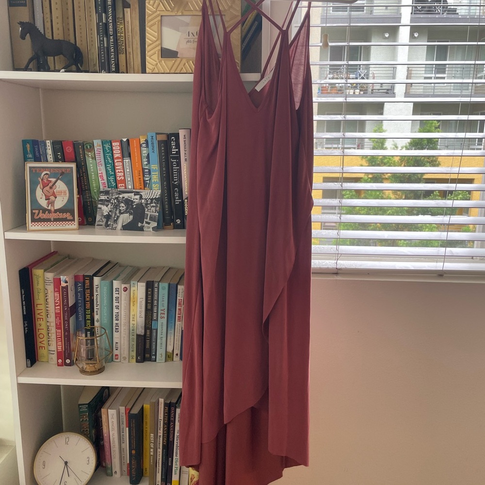 Rose-colored multi tiered midi dress